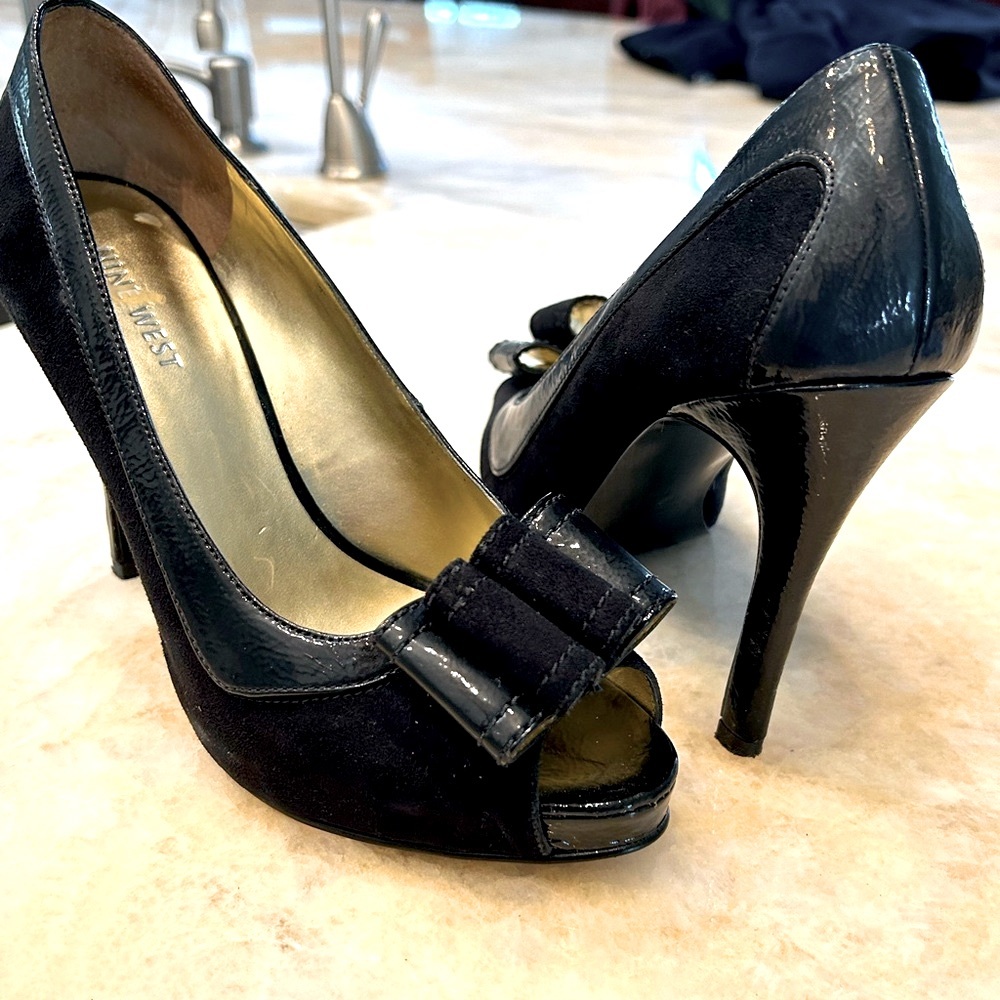 Nine West suede and patten leather heels